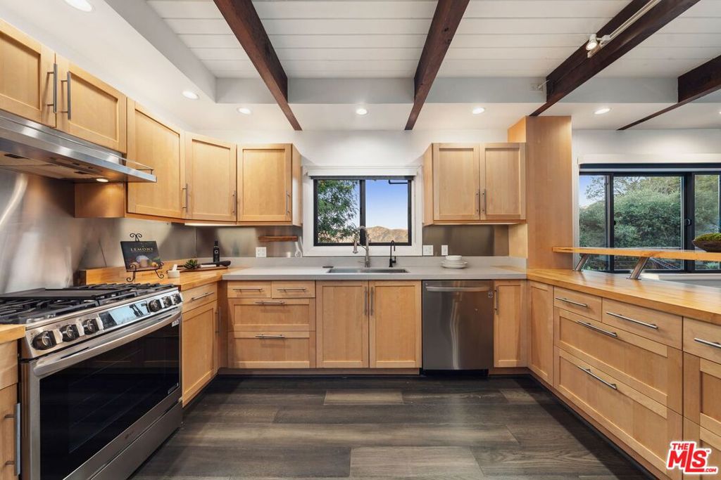 MLS #25607185 image #10