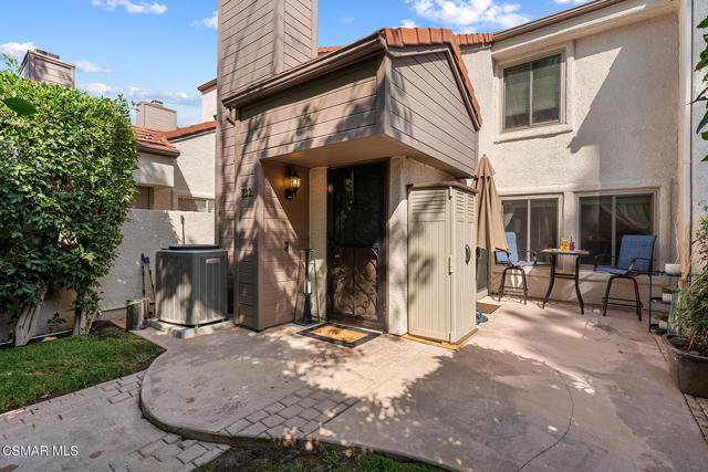 732 Via Colinas, Westlake Village CA: https://media.crmls.org/mediaz/8fc2c6b3-8650-4f71-b85b-f5ad4a2991d5.jpg