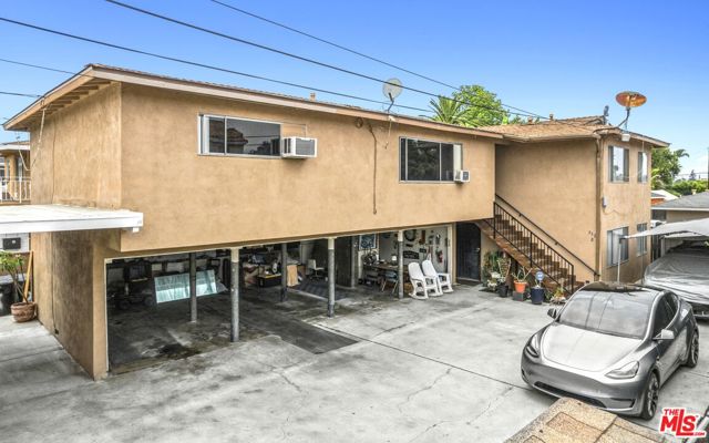 9527 Los Angeles Street, Bellflower CA: https://media.crmls.org/mediaz/8fc3727b-273c-48dd-bb09-3095b174b19e.jpg