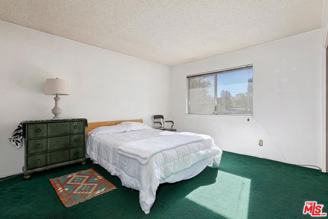 24561 Calvert Street, Woodland Hills CA: https://media.crmls.org/mediaz/8fc49d55-06de-412e-a497-82f0ba5713b5.jpg