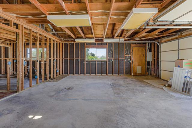 Home for Sale in Valley Center