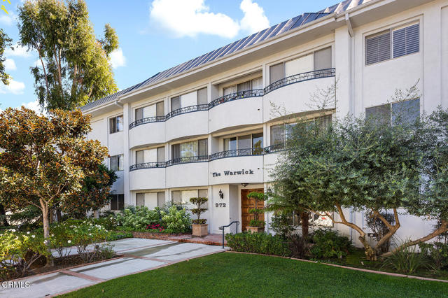 Detail Gallery Image 2 of 24 For 972 E California Bld #201,  Pasadena,  CA 91106 - 2 Beds | 2 Baths