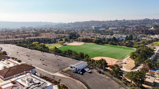 3887 Pell Place, San Diego CA: https://media.crmls.org/mediaz/8fc88c22-4493-4586-8c3d-503598e10896.jpg