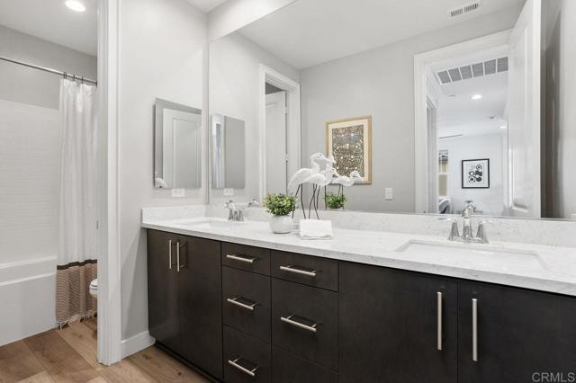 3157 Salina rd, Carlsbad CA: https://media.crmls.org/mediaz/8fc8a7e4-562d-4a04-ae89-810a63e1ede6.jpg