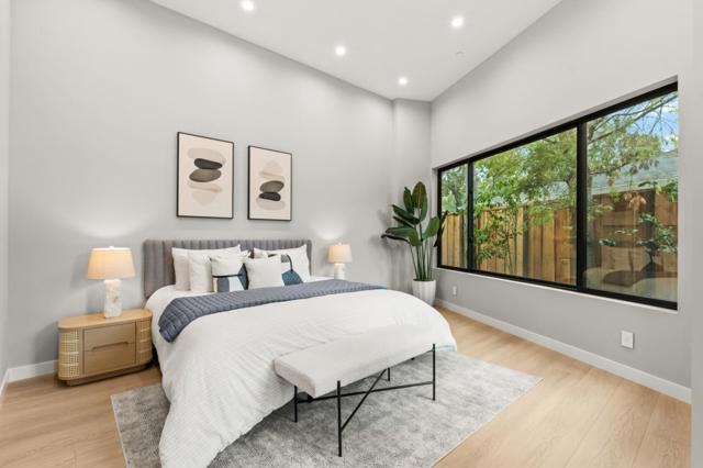 90 Crescent Drive, Palo Alto CA: https://media.crmls.org/mediaz/8fca2120-038e-44b7-a6c4-3e646c3cce48.jpg