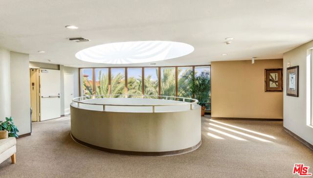 13200 Pacific, Playa Vista CA: https://media.crmls.org/mediaz/8fca7272-be34-482e-9559-46aae16cdb29.jpg