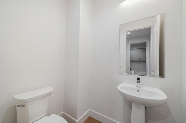 1017 Sinopia Terrace, San Ramon CA: https://media.crmls.org/mediaz/8fcabb95-4757-4f68-8eb7-d29ffe14c772.jpg