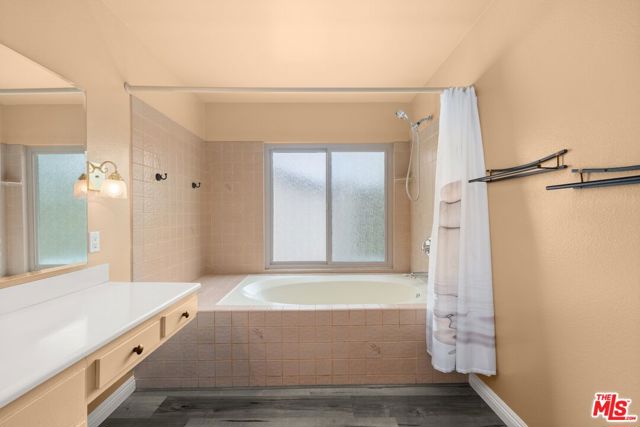 5245 Coldwater Canyon Avenue, Sherman Oaks CA: https://media.crmls.org/mediaz/8fcb1884-d968-4dc1-83f1-853065be67e5.jpg