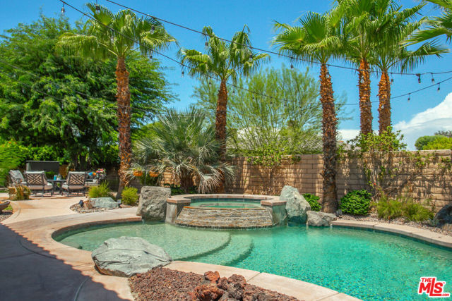 78566 Blackstone Court, Bermuda Dunes CA: https://media.crmls.org/mediaz/8fcb9c34-eb77-4d18-ab0e-fbb3b39d1f5c.jpg