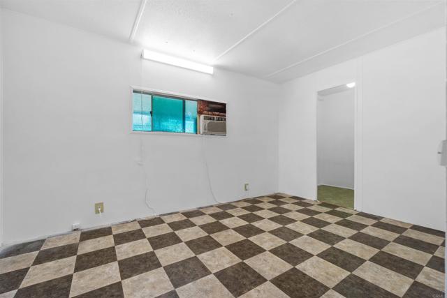 Detail Gallery Image 11 of 29 For 12044 Royal Rd #93,  El Cajon,  CA 92021 - 2 Beds | 1 Baths