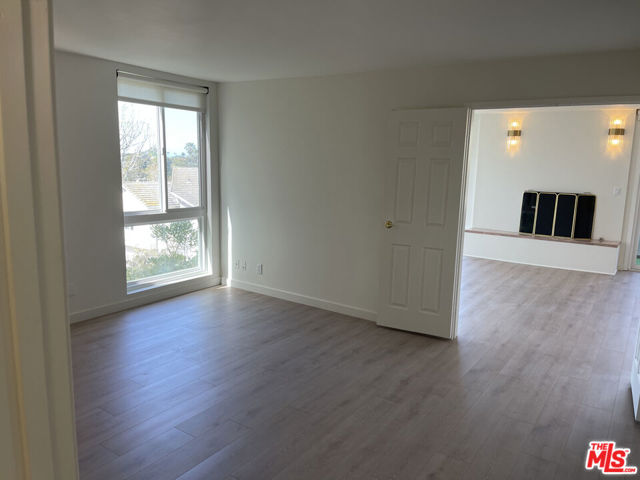 15480 Antioch Street, Pacific Palisades CA: https://media.crmls.org/mediaz/8fcbf4e1-c464-48d0-ae2b-7c7f961bf25b.jpg