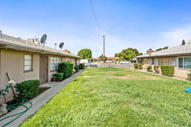 2128 N First Street, Fresno CA: https://media.crmls.org/mediaz/8fcc33d6-19c1-4ab6-9aab-f2cc1570143e.jpg