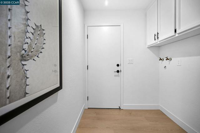 2085 Shady Creek Pl, Danville CA: https://media.crmls.org/mediaz/8fcc3f86-fa42-4511-adab-4b2d3f1dbc92.jpg