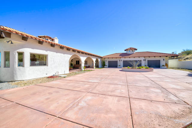 Image 70 of 108 For 56375 Bighorn Drive