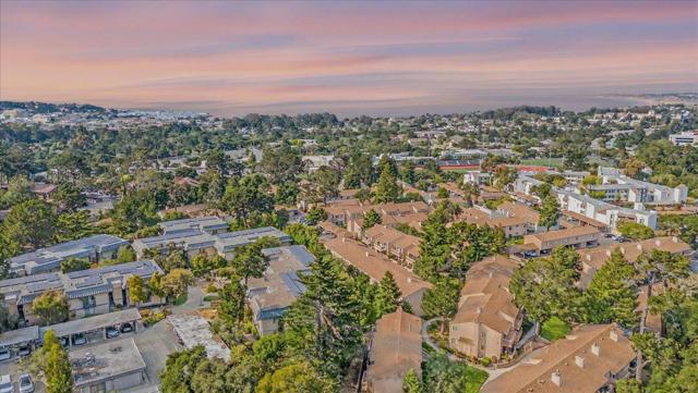 300 Glenwood Circle, Monterey CA: https://media.crmls.org/mediaz/8fcde1d2-61f2-496f-80e5-4e632792d656.jpg