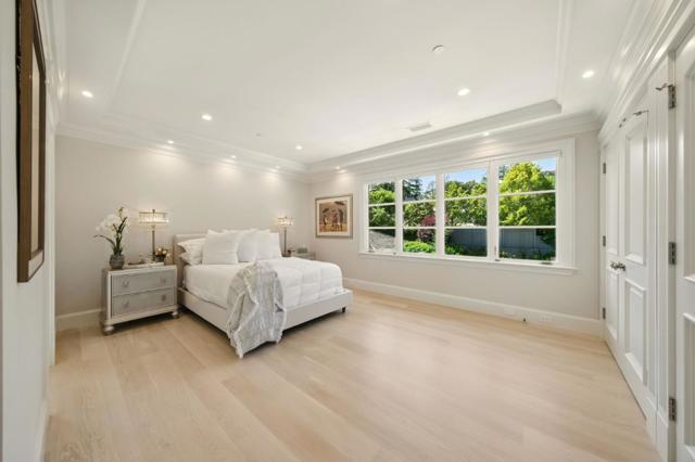 830 Bromfield Road, San Mateo CA: https://media.crmls.org/mediaz/8fcde880-e089-4951-a589-3740a9961eb3.jpg
