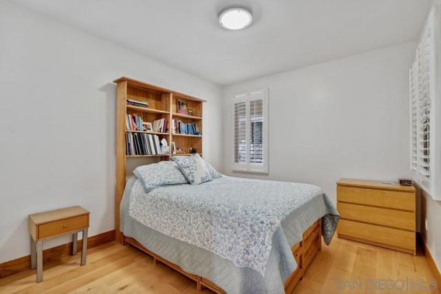 5420 La jolla Blvd., La Jolla CA: https://media.crmls.org/mediaz/8fcdff99-4436-49b5-afe4-d0bb9474d117.jpg