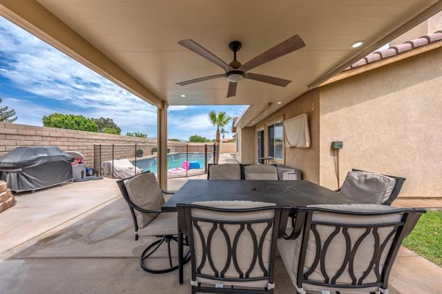 78860 Zenith Way, La Quinta CA: https://media.crmls.org/mediaz/8fcf1d71-41a6-4c6b-9d5c-1b2b32a10088.jpg