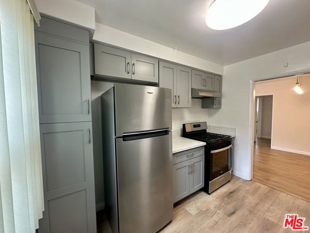 1114 S Sherbourne Drive, Los Angeles CA: https://media.crmls.org/mediaz/8fd065ea-773b-4fd9-8133-da4721b7ffe4.jpg