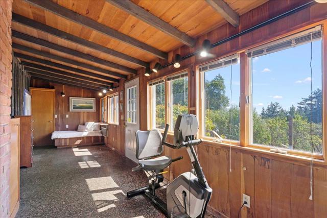 22196 Summit Road, Los Gatos CA: https://media.crmls.org/mediaz/8fd06bb7-e47e-4d41-9a84-0114c74f0cf6.jpg