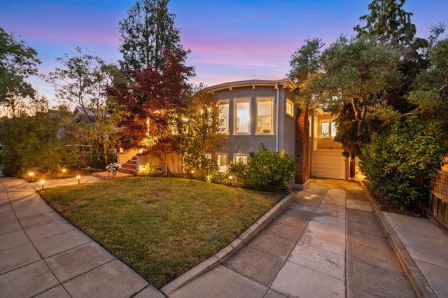 1308 Montero Avenue, Burlingame CA: https://media.crmls.org/mediaz/8fd0ad9e-59f1-4934-9913-d5f112dc489b.jpg