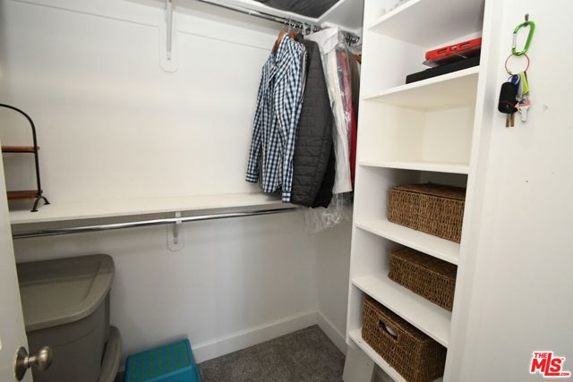 Primary suite walk-in closet