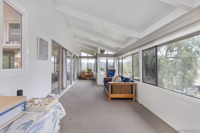 24 Via Alta Vis, Bonsall CA: https://media.crmls.org/mediaz/8fd42bb7-6cf9-469e-a64a-4b6974c61913.jpg