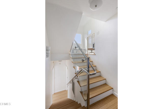 Detail Gallery Image 24 of 48 For 475 Rustic Dr, Los Angeles,  CA 90065 - 3 Beds | 3/1 Baths