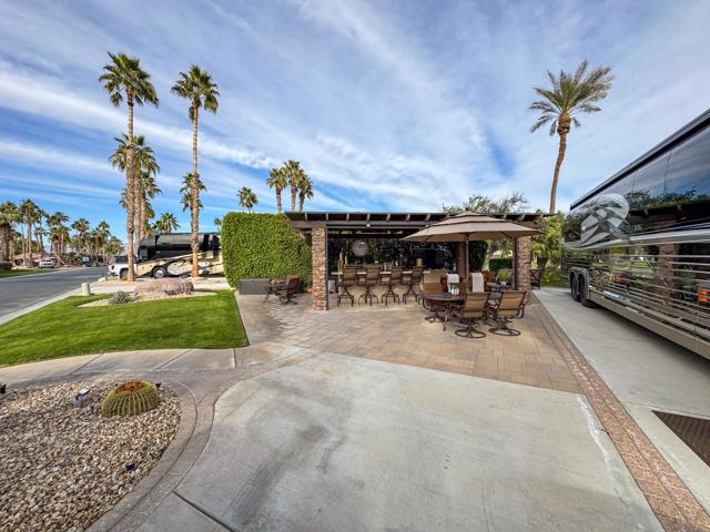 80394 Avenue 48, Indio CA: https://media.crmls.org/mediaz/8fd4edb3-3a66-456c-bfed-777db9aa3bdd.jpg