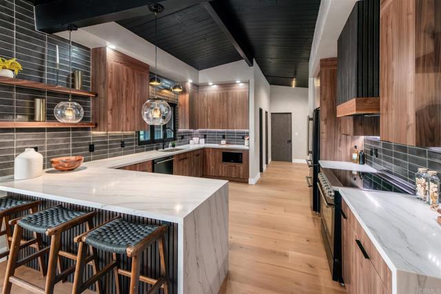 Detail Gallery Image 3 of 50 For 2951 Anaheim St, Escondido,  CA 92025 - 4 Beds | 3 Baths