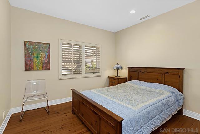 927 Tingley Lane, San Diego CA: https://media.crmls.org/mediaz/8fd57112-d59c-47b2-8f6f-e5d96e117373.jpg
