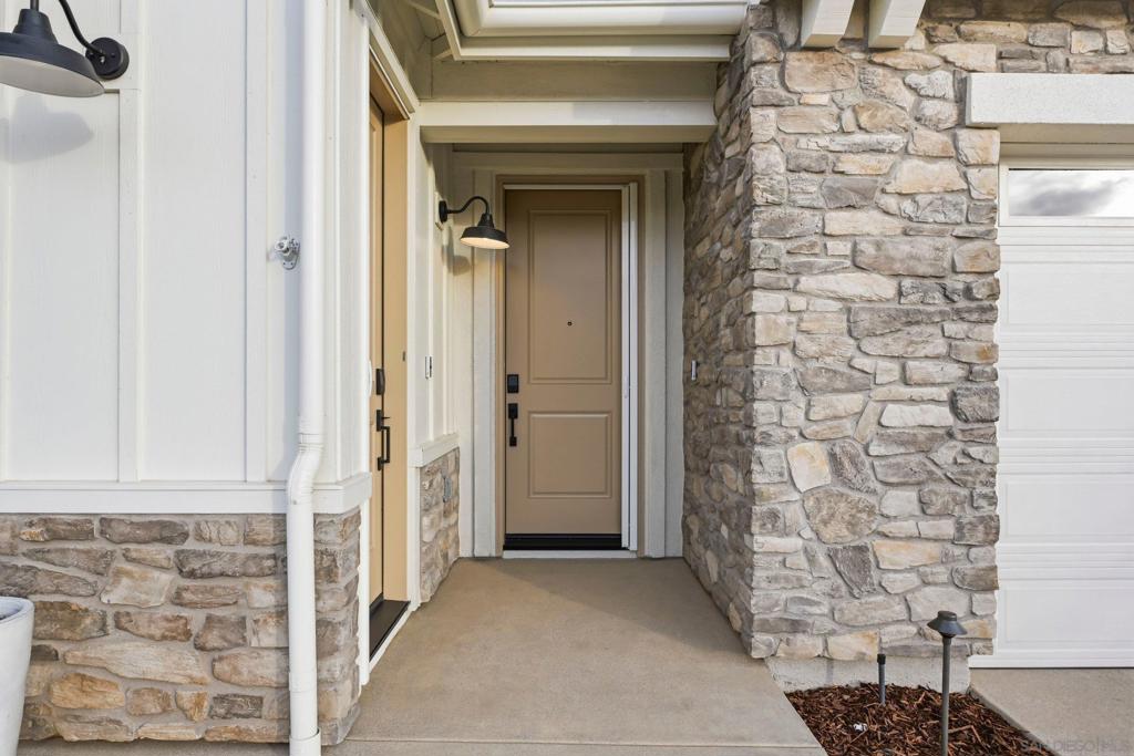 888 Cayley Ave - photo 17