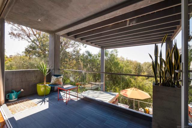 3929 Pringle street, San Diego CA: https://media.crmls.org/mediaz/8fd5e91d-4d8c-4296-a421-db113f691ea2.jpg