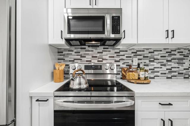 Detail Gallery Image 15 of 44 For 7255 Navajo Rd #C320,  San Diego,  CA 92119 - 2 Beds | 2 Baths