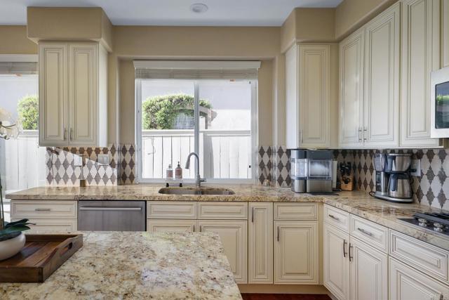 Detail Gallery Image 7 of 38 For 2385 Old Ranch Rd, Escondido,  CA 92027 - 5 Beds | 3 Baths