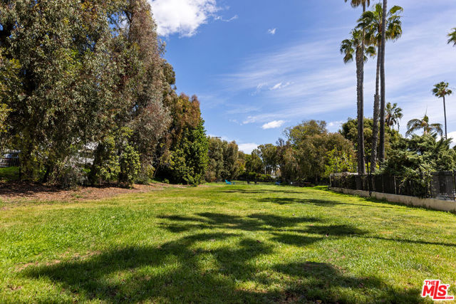 Drew Fenton | 289 S Barrington Avenue Los Angeles CA | MLS: 7268820 Drew Fenton | 289 S Barrington Avenue Los Angeles CA | MLS: 7268820