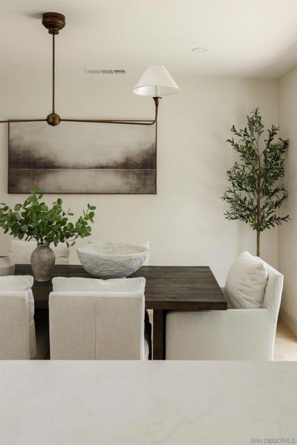 8965 Cliffridge Ave, La Jolla CA: https://media.crmls.org/mediaz/8fd8539f-93f5-4352-af4a-7ee8310df4bd.jpg
