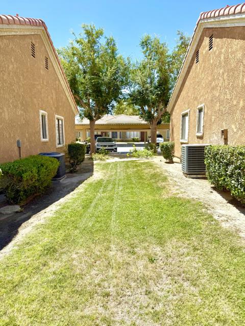 40855 Sandy Gale Lane, Palm Desert CA: https://media.crmls.org/mediaz/8fd865f1-75bb-476e-8958-c5700ef921ad.jpg