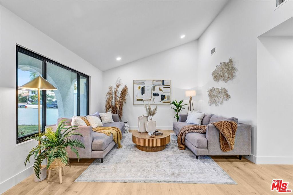 MLS #25625647 image #2