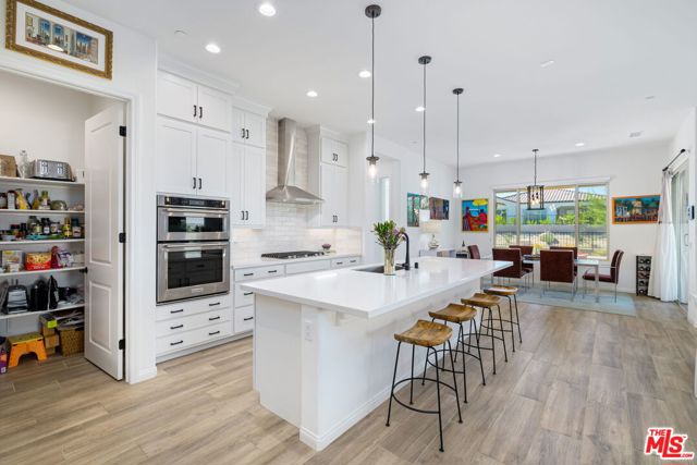 21 Chardonnay, Rancho Mirage CA: https://media.crmls.org/mediaz/8fd8e917-383e-4d36-9528-1c773875212d.jpg