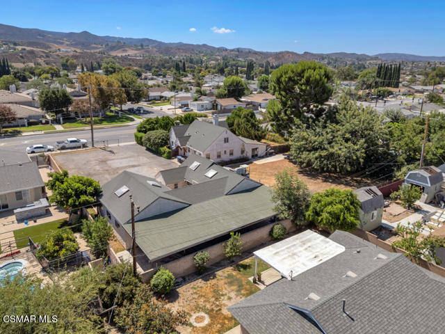 2327 Royal Avenue, Simi Valley CA: https://media.crmls.org/mediaz/8fd93614-a462-41f7-a88d-09b9f3c0a24a.jpg