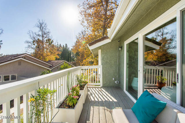 191 Rockrose Lane, Oak Park CA: https://media.crmls.org/mediaz/8fd93918-0894-4e70-b68a-41bdbe368fed.jpg