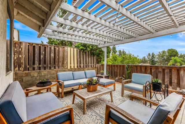 Detail Gallery Image 22 of 37 For 1887 Guilder Gln, Escondido,  CA 92029 - 3 Beds | 2 Baths