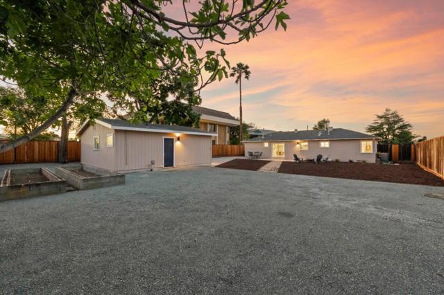 4172 Will Rogers Drive, San Jose CA: https://media.crmls.org/mediaz/8fdae235-2de5-4f3a-98e7-b18ffa8e229e.jpg