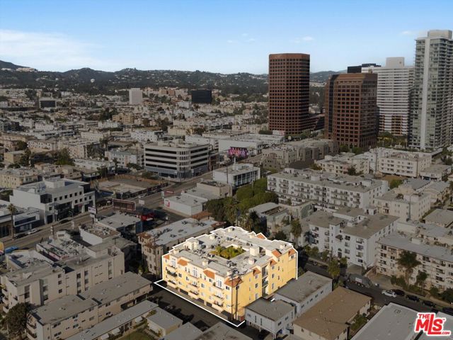 1225 Armacost Avenue, Los Angeles CA: https://media.crmls.org/mediaz/8fdb4bd4-7822-4c69-9471-5823bdf5fb8e.jpg