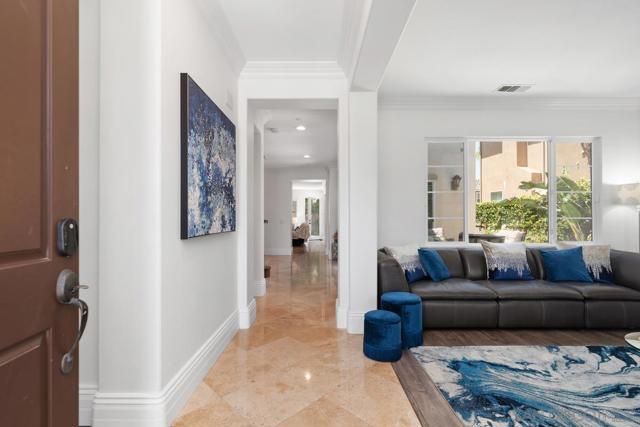 10237 Paseo De Linda, San Diego CA: https://media.crmls.org/mediaz/8fdc7ffa-c30a-46a6-a759-524ae9853925.jpg
