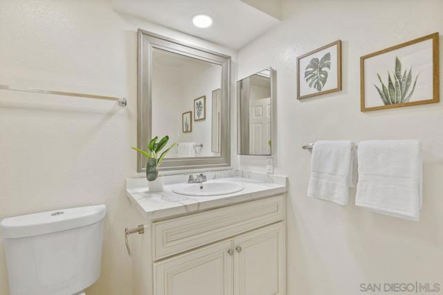 3405 Florida St, San Diego CA: https://media.crmls.org/mediaz/8fdd26ca-411e-4814-80b6-2f53e8d7d1ba.jpg