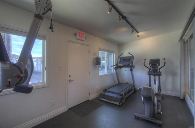 211 N Citrus Avenue, Escondido CA: https://media.crmls.org/mediaz/8fdd3e2a-b820-4d1c-82f1-70cc181c08d7.jpg