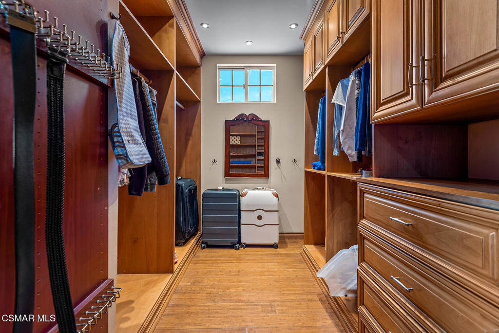 MLS #225000933 img 25