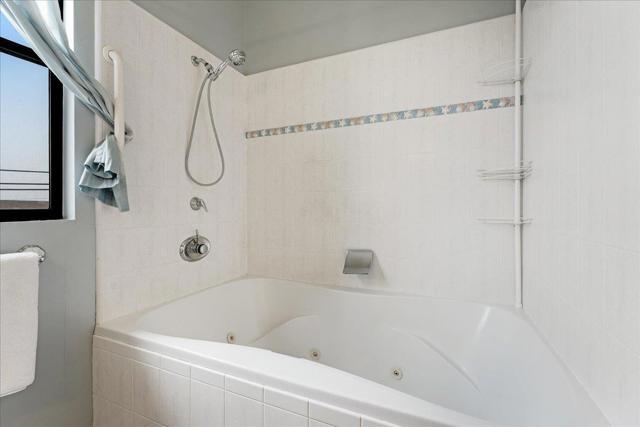 1258 San Andreas Road, Watsonville CA: https://media.crmls.org/mediaz/8fde8da1-eedf-4d81-bce3-e8ded5b713bd.jpg